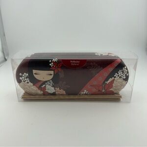 Kimmidoll Glasses Case With Cleaning Cloth, Kokeshi Doll (Nobuko)_ Believe